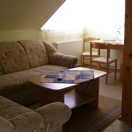 Mohosz Agardi Horgaszudulo Kompleks wypoczynkowy *